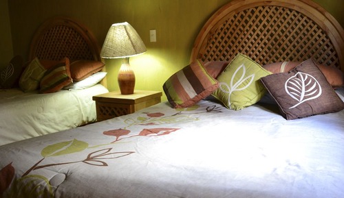 Cabaña, 2 habitaciones, chimenea (Luna Oro)
