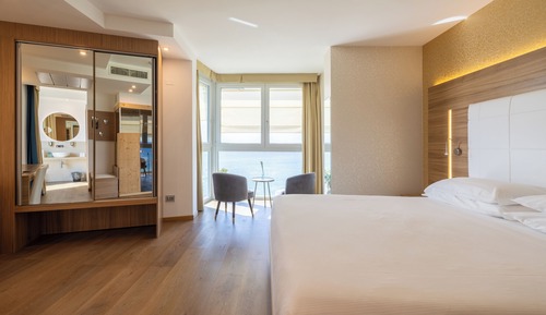 Suite junior, sauna, vistas al lago