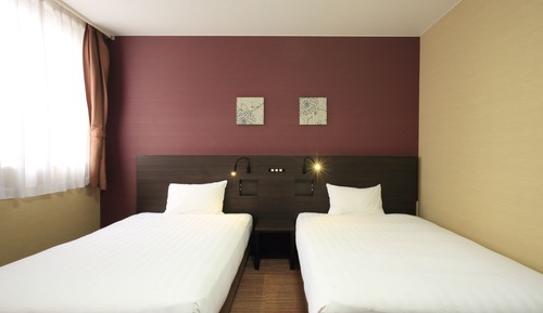 Habitación estándar con 2 camas individuales