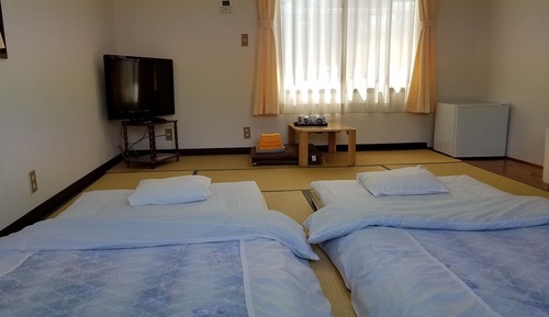 Habitación con 1 cama doble o 2 individuales