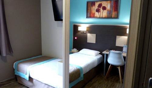 Habitación con 2 camas individuales