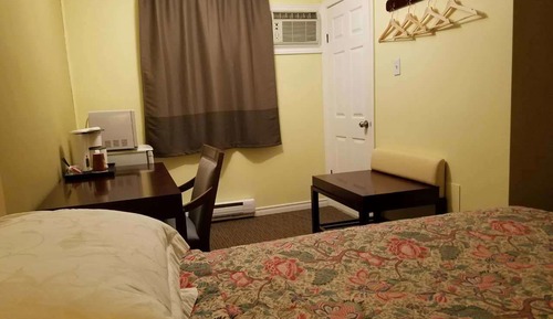 Habitación Confort, 1 cama de matrimonio, baño privado, planta baja