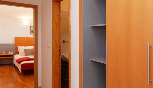 One-Bedroom Apartment with Balcony