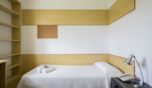 Habitación con 2 camas individuales