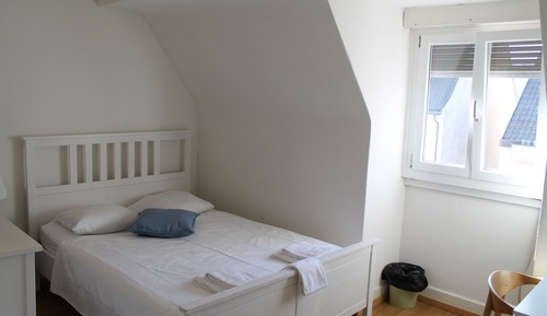 Habitación básica doble, baño compartido