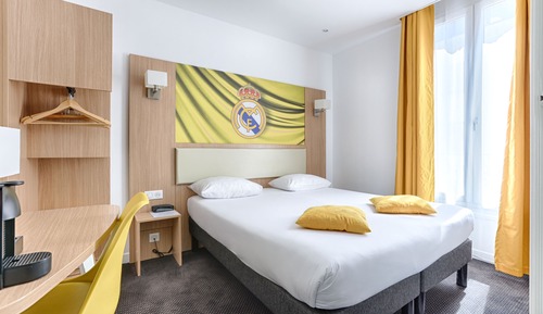 Habitación clásica con 2 camas individuales