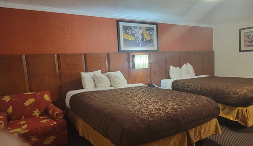 Habitación, 2 camas de matrimonio, no fumadores, frigorífico y microondas