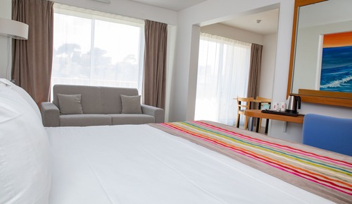 Habitación familiar, 1 cama de matrimonio grande, no fumadores (with Single Sofabed)