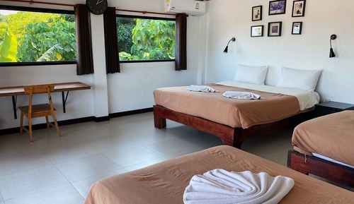 Habitación familiar (Deluxe Balcony Family Room)