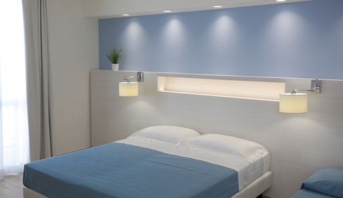 Habitación triple, balcón
