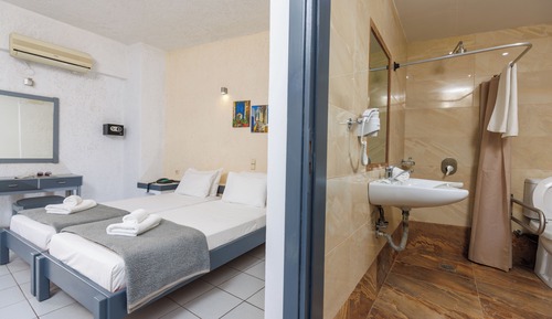 Habitación con 2 camas individuales, accesible en silla de ruedas