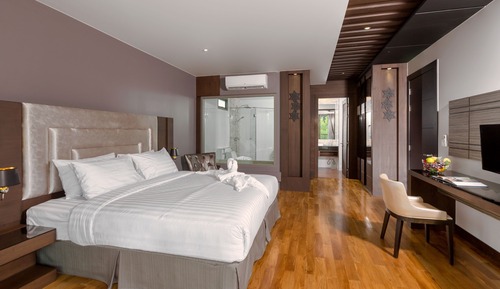 Deluxe Family 2 Bedroom with Jacuzzi Bathtub