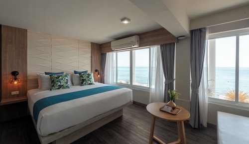 Superior Seaview Room