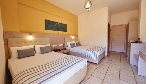 Habitación cuádruple estándar