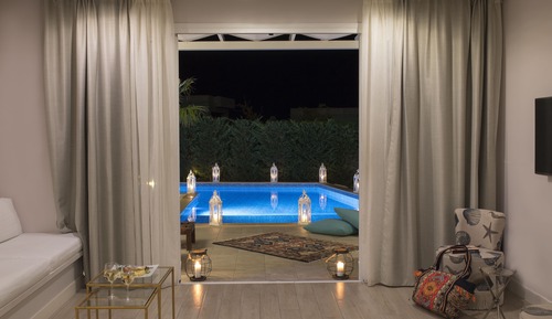 Exclusive Suite 2  Bedroom with Private Pool