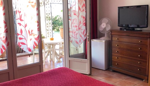 Habitación estándar doble, en la zona del jardín
