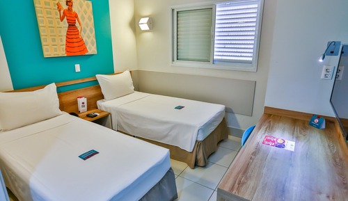 Habitación estándar con 2 camas individuales