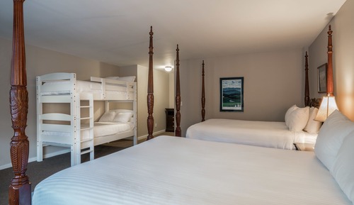 Habitación cuádruple estándar, vistas al río