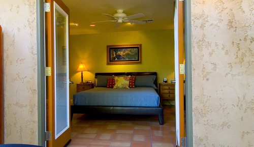 Habitación, 1 cama de matrimonio grande, bañera de hidromasaje, vistas al río
