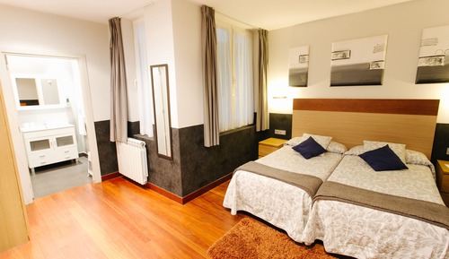 Habitación City con 1 cama doble o 2 individuales