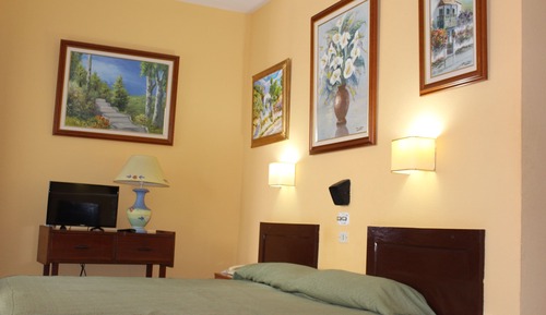 Habitación con 1 cama doble o 2 individuales