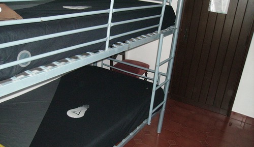 Habitación económica con 2 camas individuales