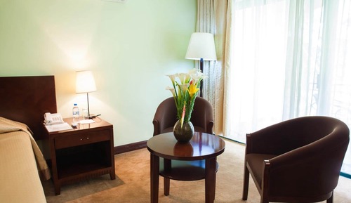 Habitación Deluxe con 2 camas individuales, 1 habitación, vistas a la colina, en la zona del jardín