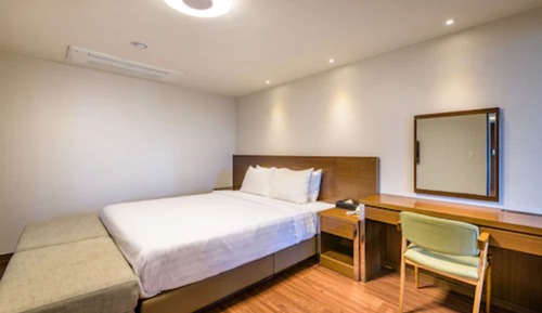 Suite Royal, 2 habitaciones, bañera de hidromasaje (Spa, Breakfast for 4)