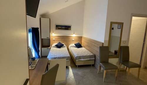 Habitación triple, planta baja