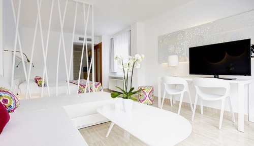 Suite junior, balcón