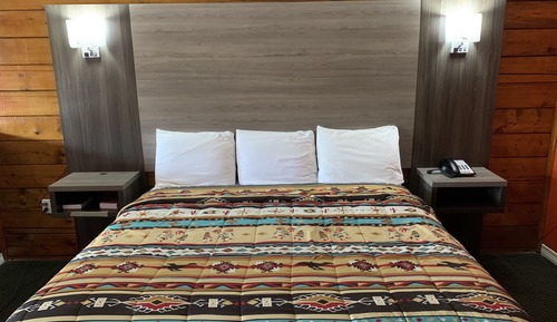 Habitación básica, 1 cama de matrimonio grande, accesible para personas con discapacidad