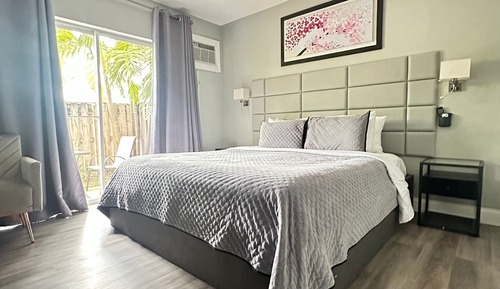 Apartamento Confort, 2 habitaciones, cocina, vistas a la piscina
