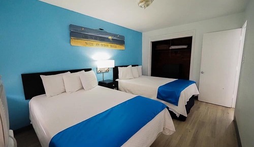 Deluxe Apartment, 1 Bedroom, Poolside