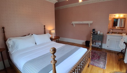 Habitación estándar, 1 cama de matrimonio, baño compartido, vistas al jardín