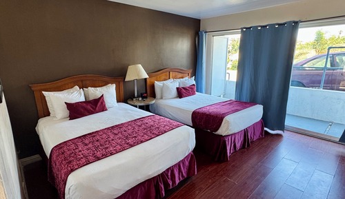 Habitación estándar, 2 camas de matrimonio, balcón