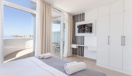 Habitación cuádruple superior, 2 habitaciones, balcón, vistas al mar