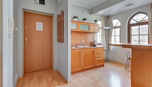 Apartamento, balcón, junto a la playa