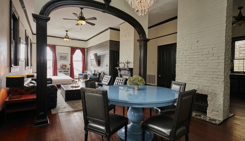 Royal Suite 