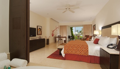 Ambassador Suite Ocean View