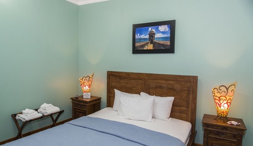 Habitación económica, 1 cama de matrimonio, sin ventanas