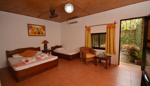 Habitación, 1 cama de matrimonio, vistas al jardín