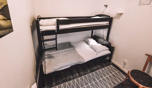 Habitación triple (No window. Allergy friendly)