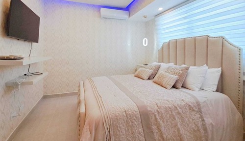 Apartamento Confort, 3 habitaciones, cocina, vistas a la ciudad