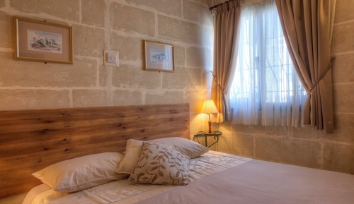 Habitación clásica con 1 cama doble o 2 individuales
