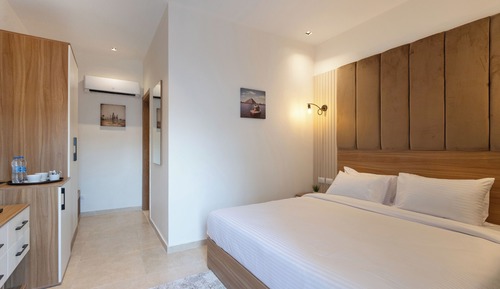 Cabaña estándar, 1 cama de matrimonio grande, junto a la piscina