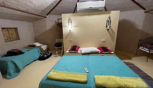Habitación Deluxe con 1 cama doble o 2 individuales, patio, vistas al desierto
