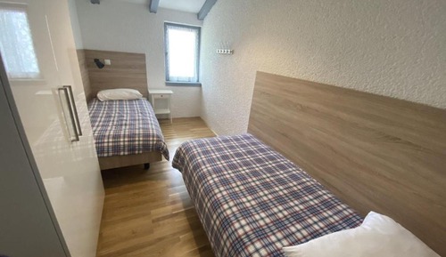 Apartamento (Modern Two-Bedroom Apartment)