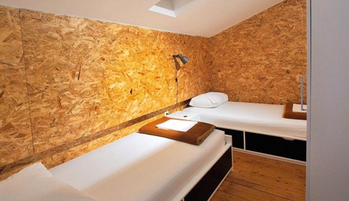 Apartamento (Four Bedroom Deluxe Apartment)