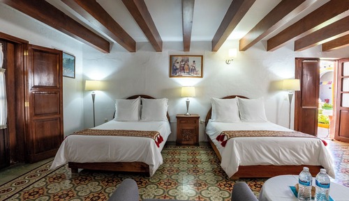 Habitación triple clásica