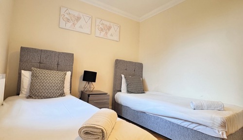 Habitación estándar con 1 cama doble o 2 individuales